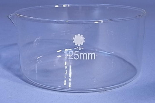 Crystallising glass dish with spout 150mm diam
